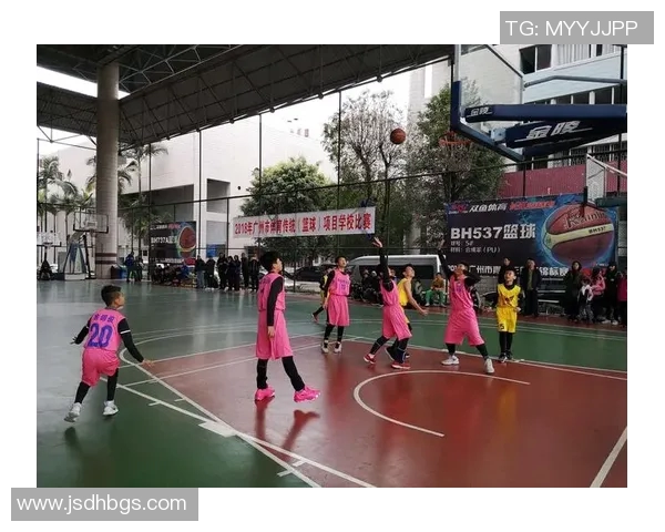 广州篮球队引领最新篮球团队协作榜单前十名精彩表现分析