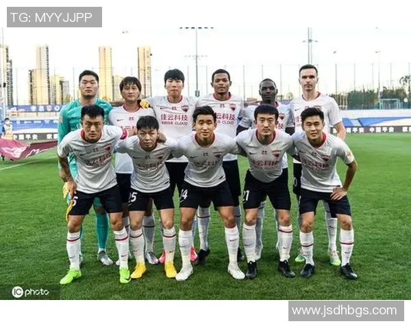 深圳篮球队阵地战分析：优劣势与战术调整的深度剖析